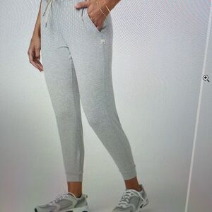 Vuori Gray performance jogger long